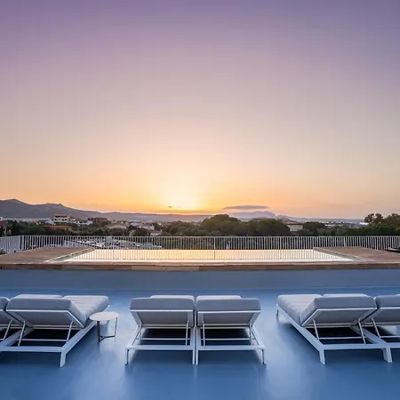 With Swimming Pool In *
