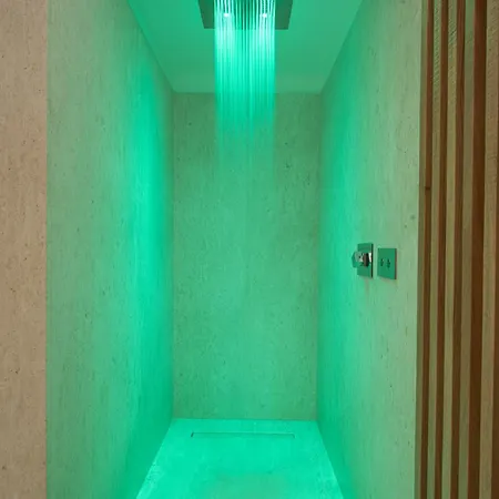 With Swimming Pool In Hotel *